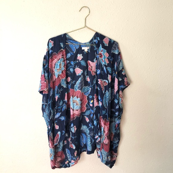 LOFT Sweaters - ❗️CLOSET CLOSING❗️Loft Floral Print Kimono